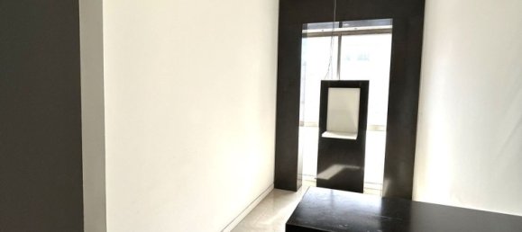 110m² Office in Varese, Italy No. 260608 2