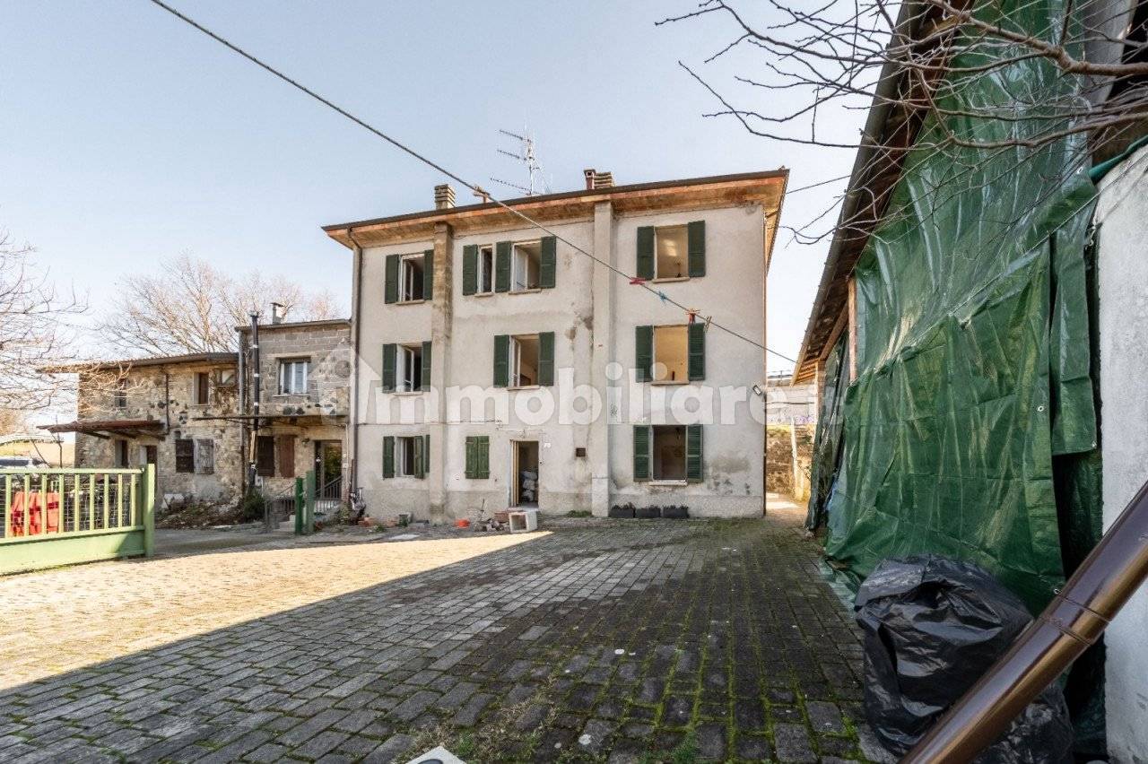 3 bedrooms Apartment in Fornovo di Taro, Italy No. 103653