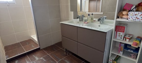 5 bedrooms House in Pompignac, France No. 111099 12