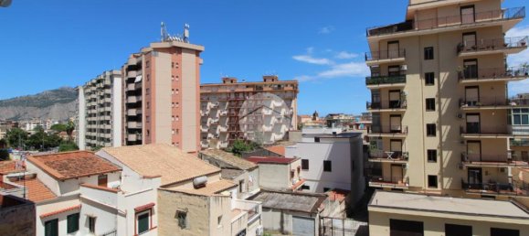 Квартира с 2 спальнями в Палермо, Италия № 282178 14