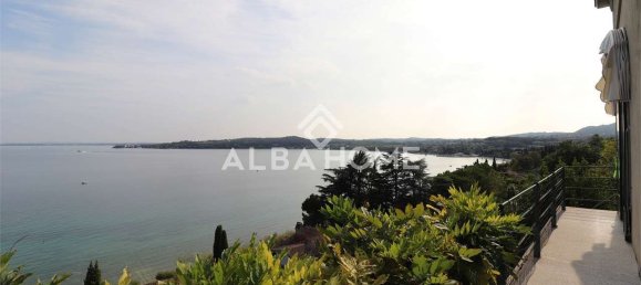 Villa de 6 dormitorios en Padenghe sul Garda, Italy No. 164516 24