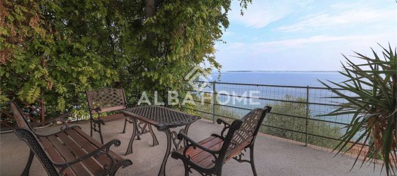 Villa de 6 dormitorios en Padenghe sul Garda, Italy No. 164516 3