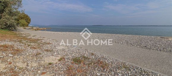 Villa de 6 dormitorios en Padenghe sul Garda, Italy No. 164516 9