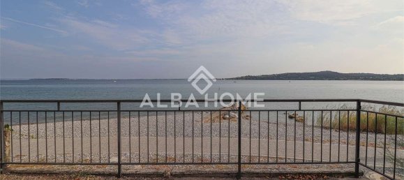 Villa de 6 dormitorios en Padenghe sul Garda, Italy No. 164516 21