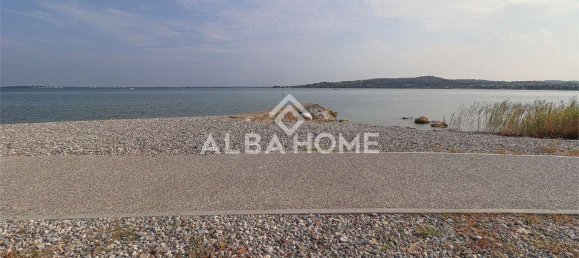 Villa de 6 dormitorios en Padenghe sul Garda, Italy No. 164516 19