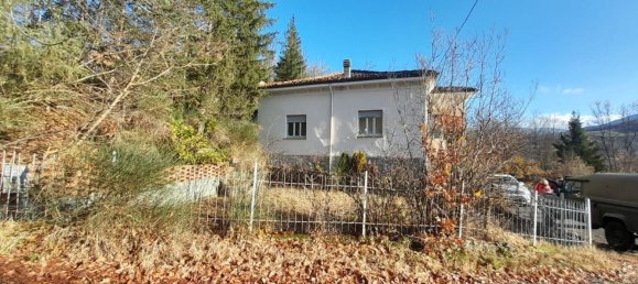 Villa de 4 habitaciónes en Ferriere, Italy No. 84349 33