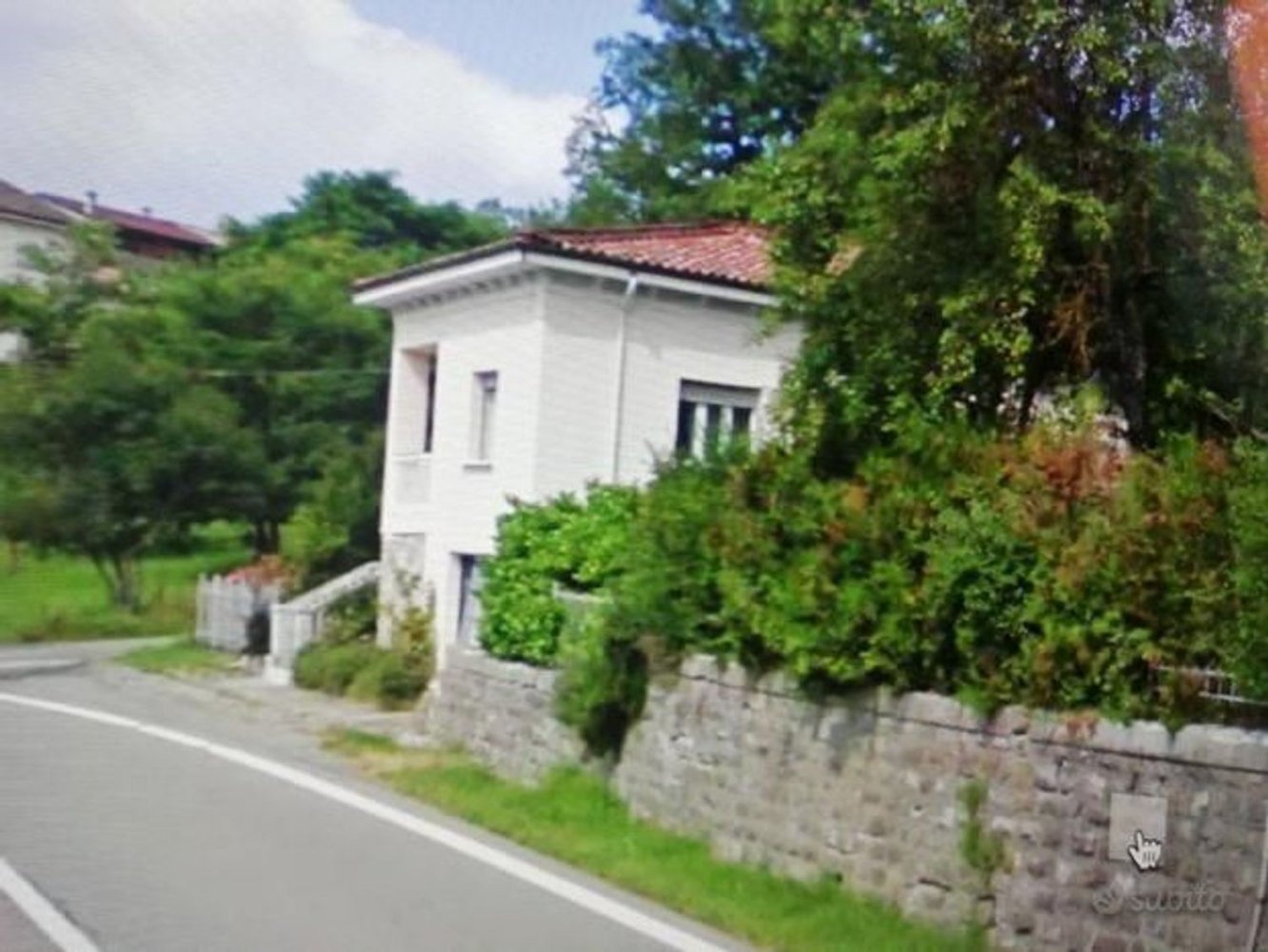 Villa de 4 habitaciónes en Ferriere, Italy No. 84349