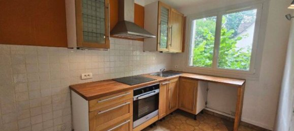2 chambres Appartement à Villiers-Saint-Frédéric, France No. 331751 2