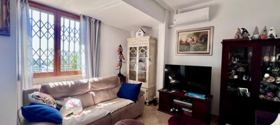 5 bedrooms Villa in Magliolo, Italy No. 349344 12