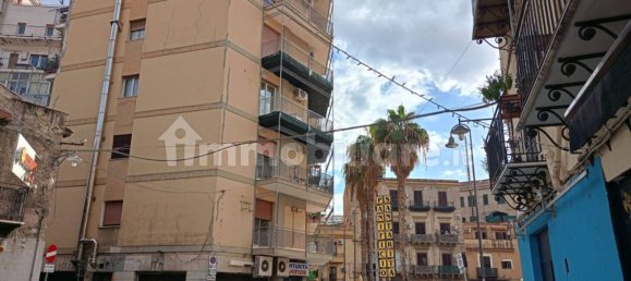 Casa de 3 dormitorios en Palermo, Italy No. 101901 12