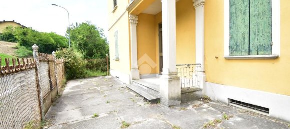 Вилла с 5 комнатами в Калестано, Италия № 212876 2