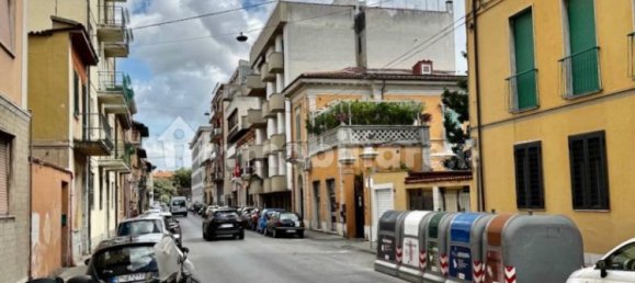 2 bedrooms Apartment in Pisa, Italy No. 351975 4