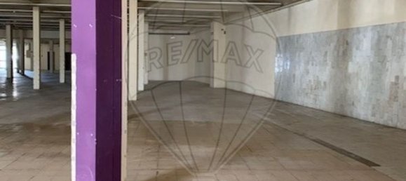 Gewerbliche Immobilie in Marinha Grande, Portugal 1820m², Nr. 76692 4