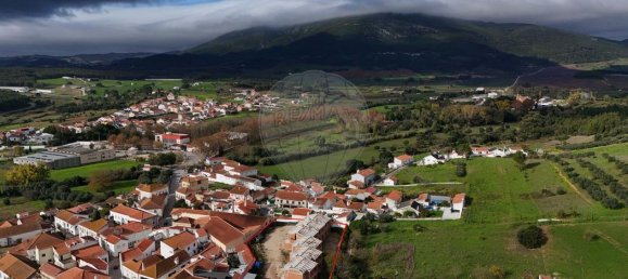 532m² Land in Alenquer, Portugal No. 61551 4
