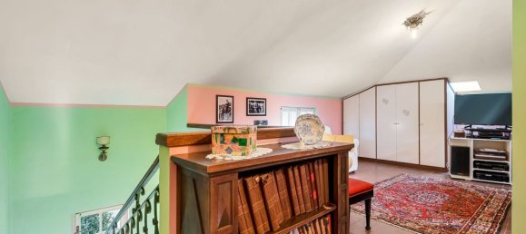 4 bedrooms Villa in Massa, Italy No. 377437 17