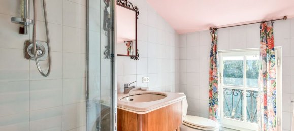 4 bedrooms Villa in Massa, Italy No. 377437 20