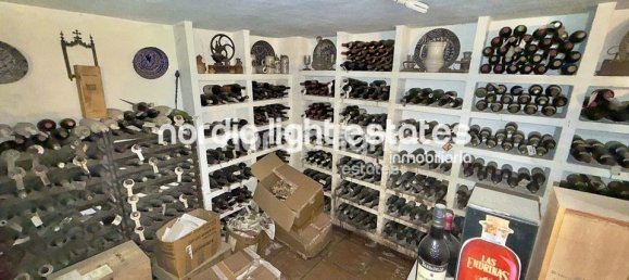 7 غرف نوم فيلا في Torre del Mar, Spain رقم 180011 28