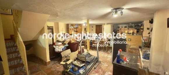 7 غرف نوم فيلا في Torre del Mar, Spain رقم 180011 31