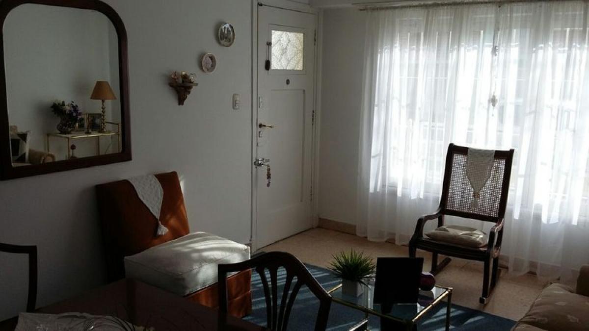 2 bedrooms House in Mar del Plata, Argentina No. 77144