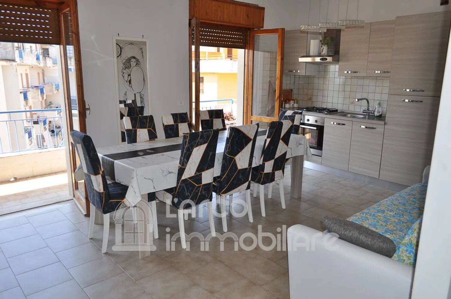 5 bedrooms Apartment in Scalea, Italy No. 76350