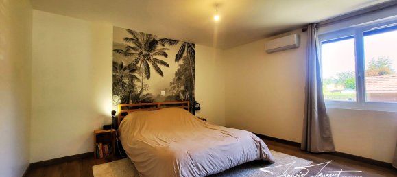 2 bedrooms Apartment in Alby-sur-Cheran, France No. 300906 13