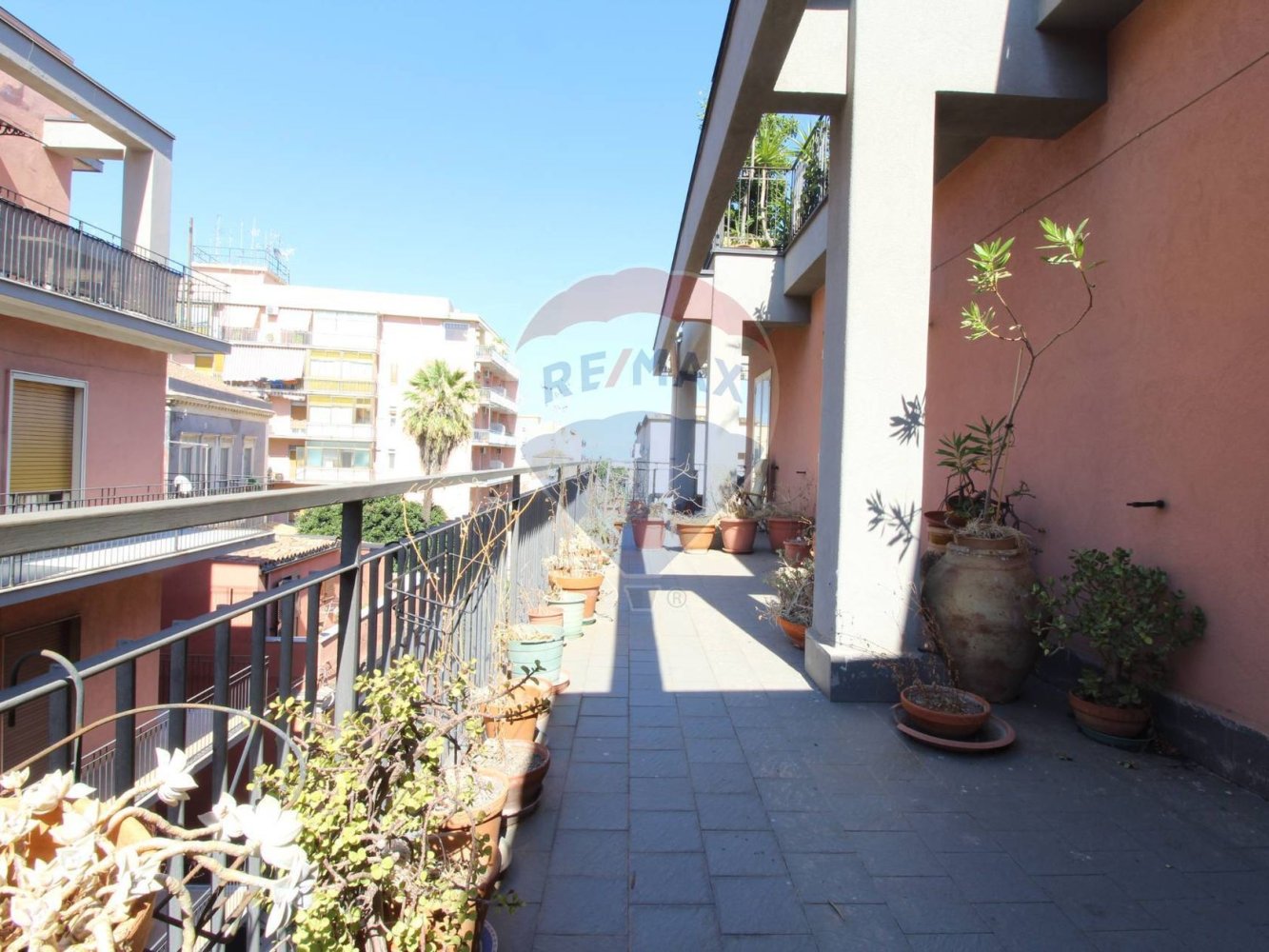 2 Schlafzimmer Wohnung in Catania, Italy, Nr. 295526
