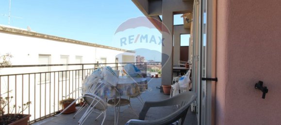 2 Schlafzimmer Wohnung in Catania, Italy, Nr. 295526 2