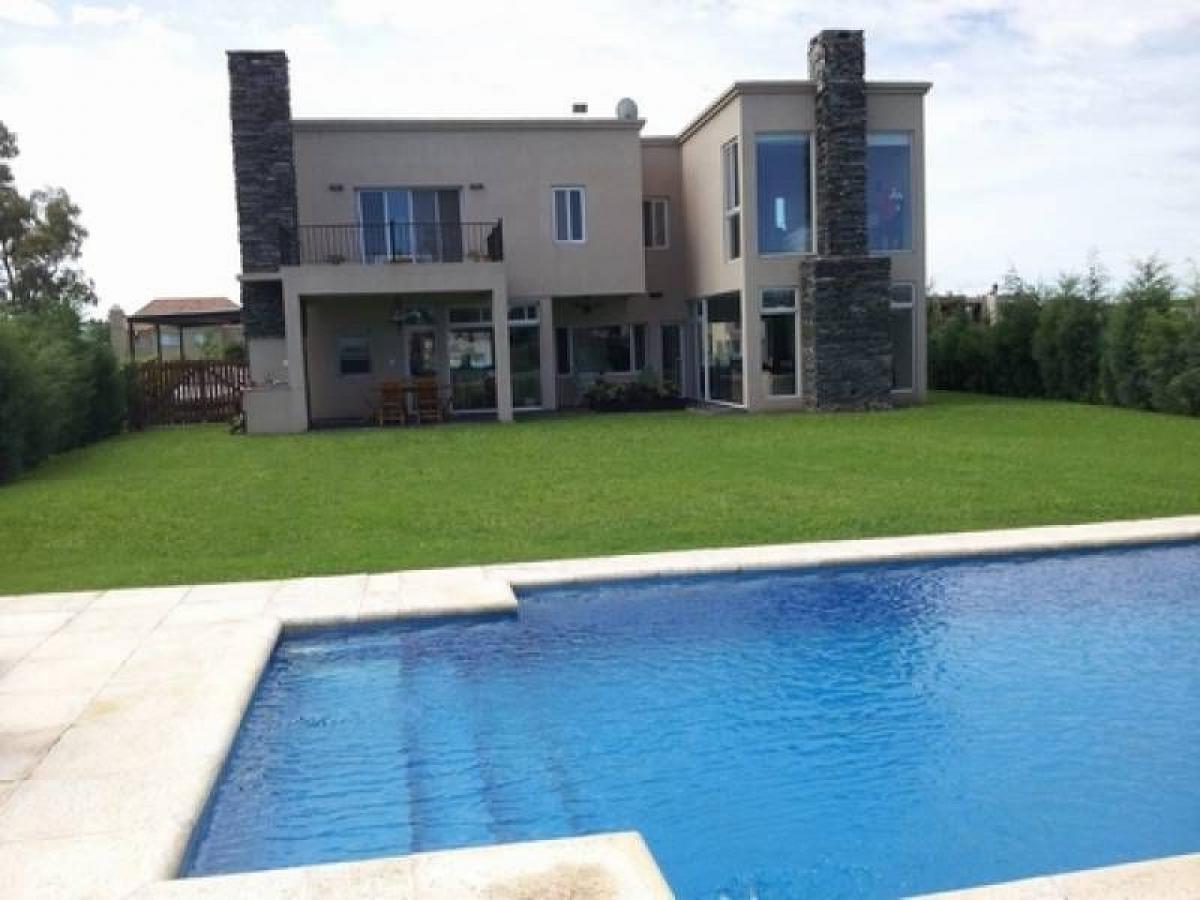 3 Schlafzimmer Haus in Escobar, Argentina, Nr. 53889