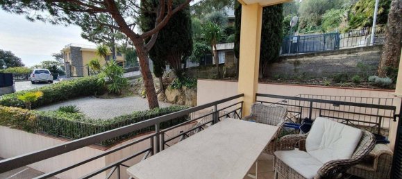 Apartamento de 3 habitaciónes en Bordighera, Italy No. 83525 2