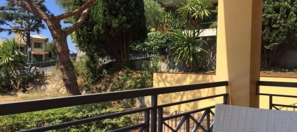 Apartamento de 3 habitaciónes en Bordighera, Italy No. 83525 3