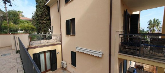 Apartamento de 3 habitaciónes en Bordighera, Italy No. 83525 20