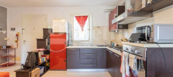 Apartamento de 1 dormitorio en Pordenone, Italy No. 310282 14