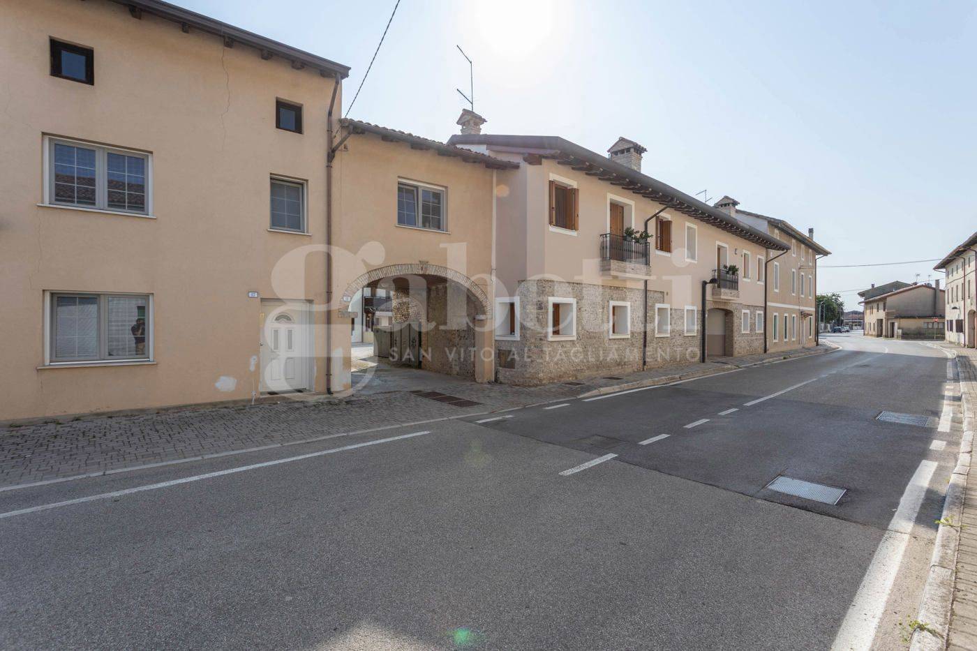 Apartamento de 1 dormitorio en Pordenone, Italy No. 310282