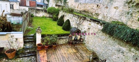 6 bedrooms House in Loches, France No. 333034 2