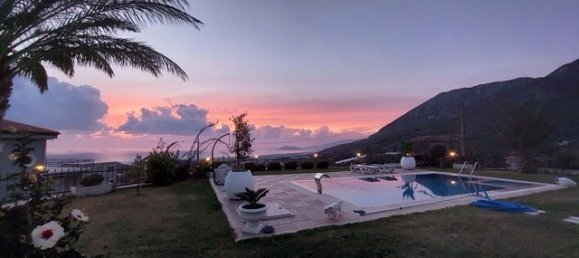 Villa 3+1 in Antalya, Turkey No. 34057 8