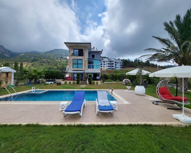 Villa 3+1 in Antalya, Turkey No. 34057