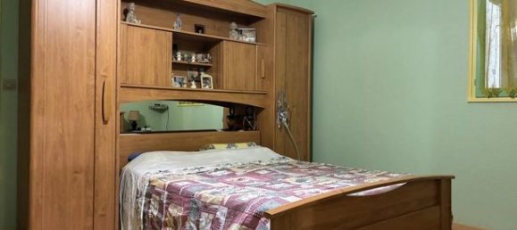 2 Schlafzimmer Haus in Vienne, France, Nr. 315201 8