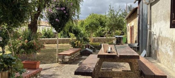 2 Schlafzimmer Haus in Vienne, France, Nr. 315201 2