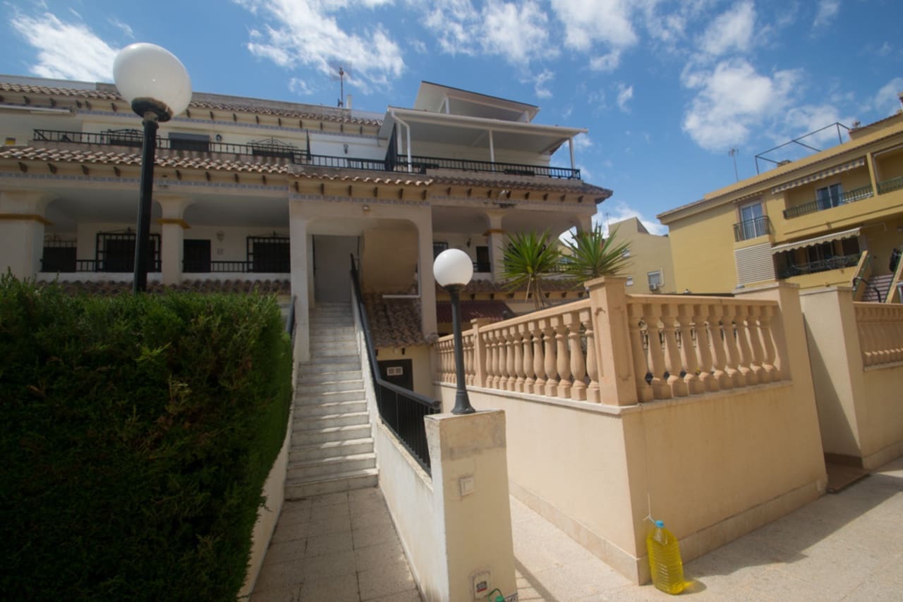 2 bedrooms Apartment in Torrevieja, Spain No. 189521