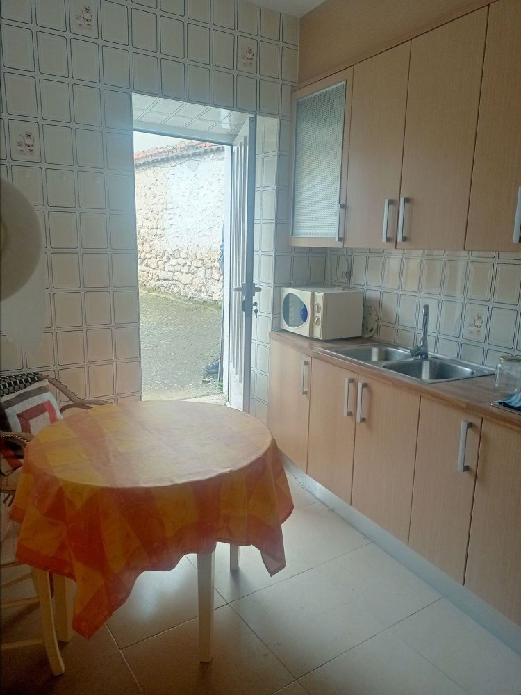 Casa de 4 dormitorios en Cuenca, Spain No. 197988