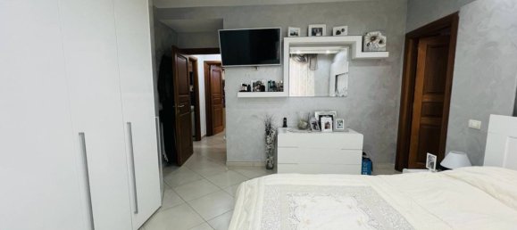 2 Schlafzimmer Wohnung in Marano di Napoli, Italy, Nr. 292685 7