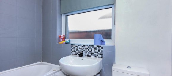  House in Workington, United Kingdom No. 2183 10