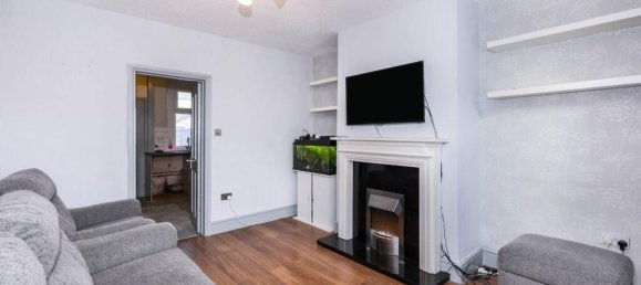  House in Workington, United Kingdom No. 2183 2