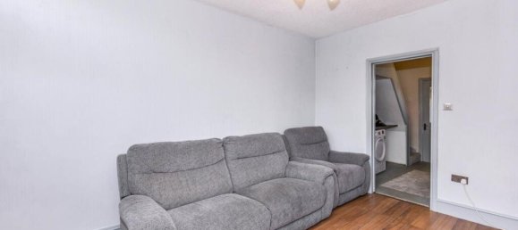  House in Workington, United Kingdom No. 2183 3