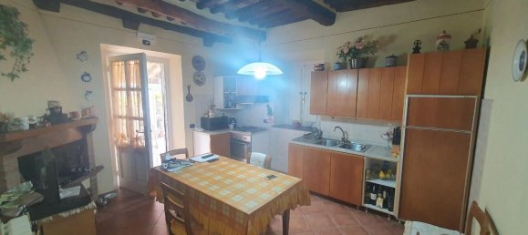 7-Zimmer Haus in Lucca, Italy, Nr. 127699 2