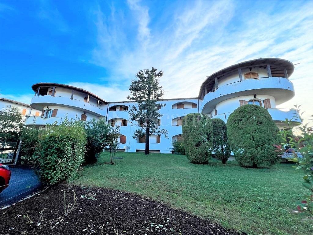 Квартира с 2 комнатами в Пескьера дель Гарда, Италия № 170381