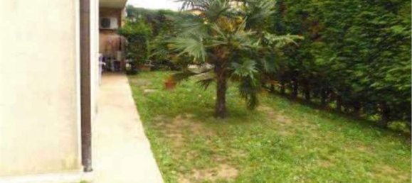 3 rooms Apartment in Vigonovo, Italy No. 55045 7