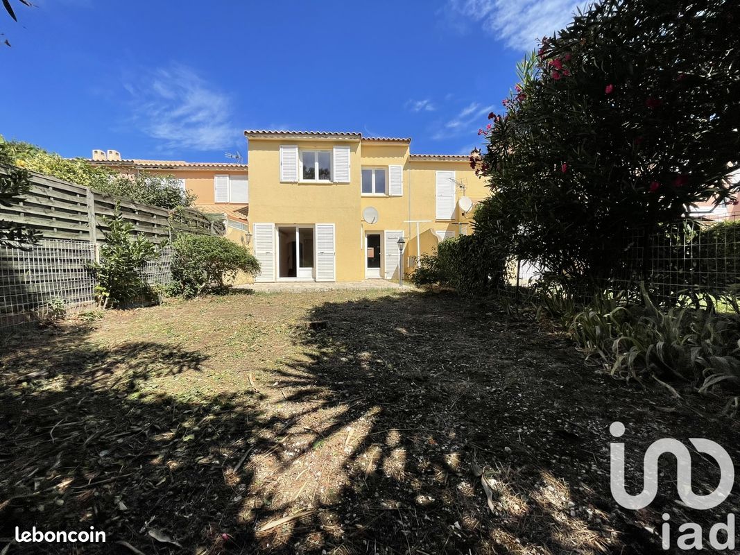 Casa de 4 dormitorios en La Seyne-sur-Mer, France No. 338561