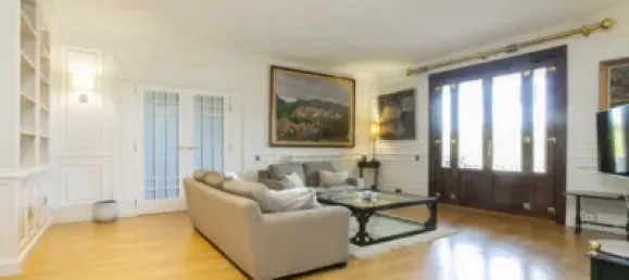 6 bedrooms House in Valencia, Spain No. 29181 2