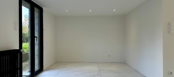 4 bedrooms House in Tours, France No. 235968 11